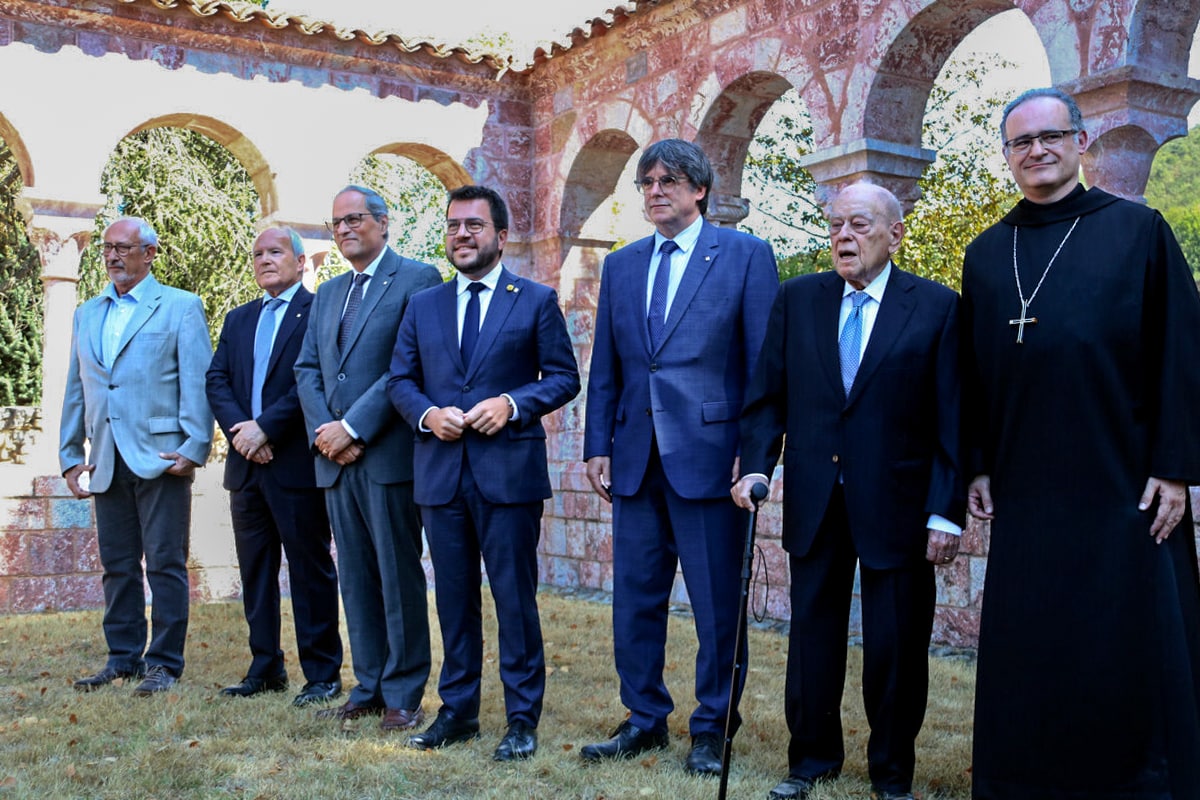 Les anciens présidents de la Generalitat rendent hommage à Pau Casals